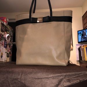 Kate spare tote bag.